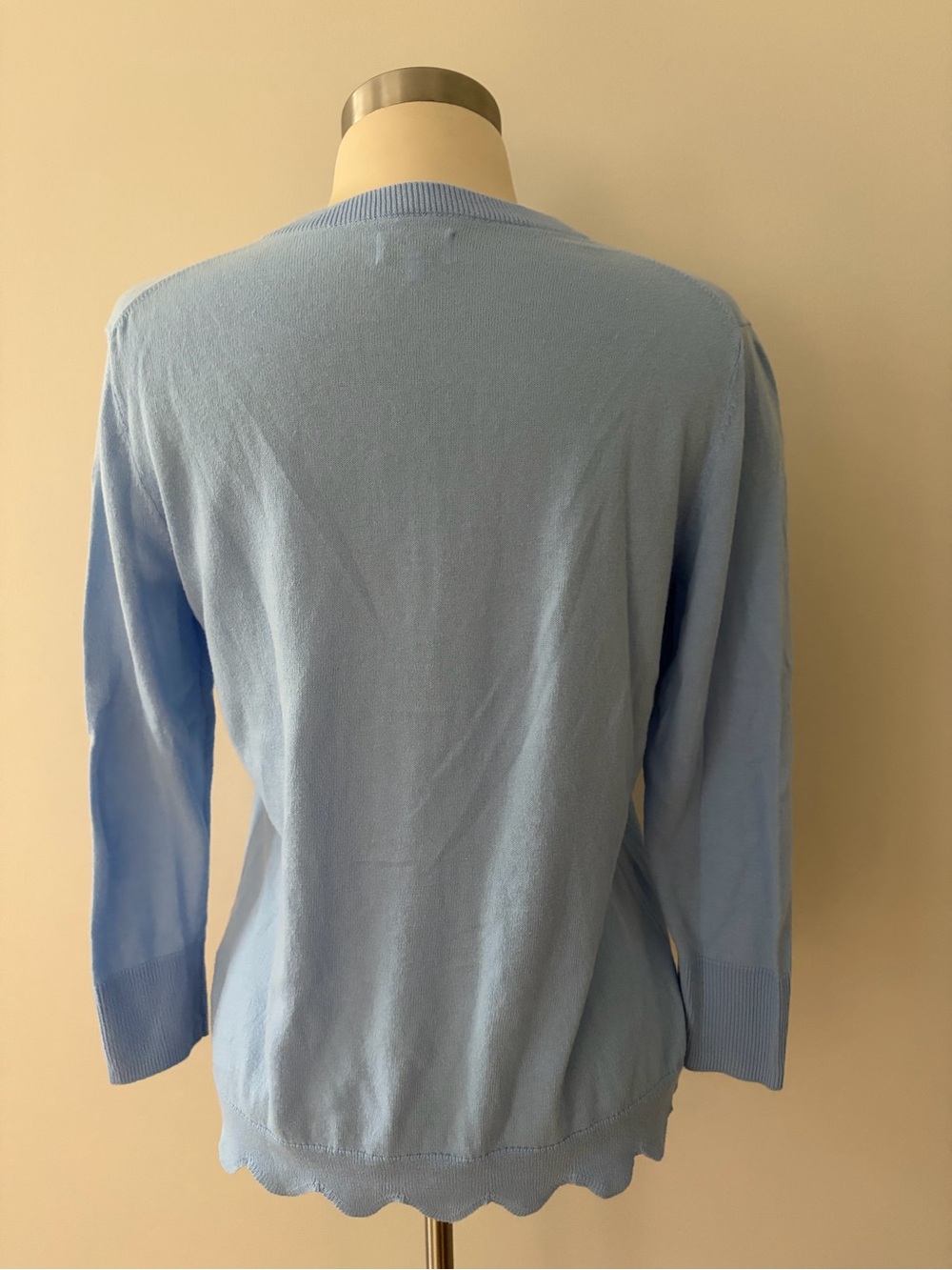 crown & ivy Light Blue Scallop-Hem Button Cardigan S Southern Prep - Picture 8 of 9